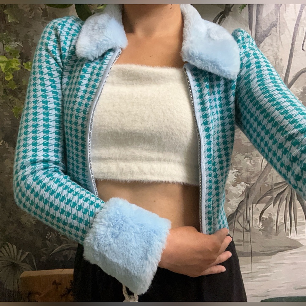 COTTON:ON Fur Trim cropped cardigan in Teal